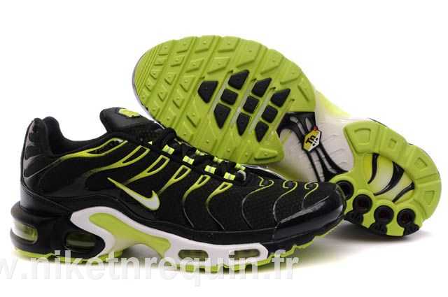 requin tn chaussures noires (1).JPG